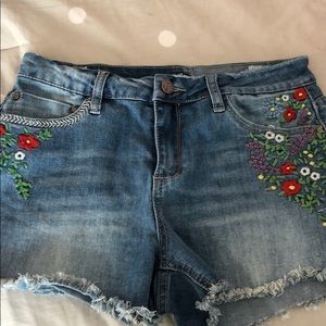 Ban Jara Jean shorts size 27
